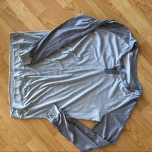 Lululemon long sleeve size 8